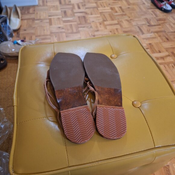 ALL LEATHER STRAP UP SANDALS.NEW. - Picture 3 of 3